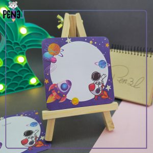 نوت بوم پایه چوبی فضانورد