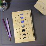 دفتر اروپایی چوبی ایمان طرح ماه بنفش