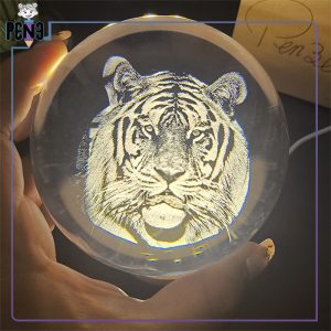 گوی کریستالی ببر قطر 10 سانتی متر
