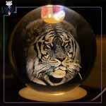 گوی شیشه ای ببر قطر 10 سانتی متر