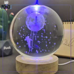 گوی کریستالی نردبان و ماه و فضانورد آبی روشن