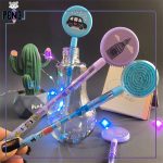 مداد فشنگی بازی دار طرح ماز آبی و بنفش