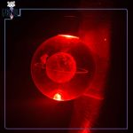 جاکلیدی گوی کریستالی نور هفت رنگ دختر و زحل قرمز