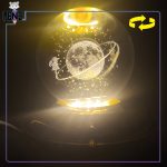 گوی کریستالی چرخشی دختر روی مدار زحل