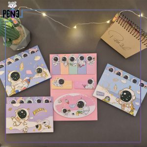 دفترچه استیکی نوت فضانورد فانتزی