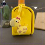 کیف دستی سیلیکونی پیکوسیسی زرد زرافه picocici