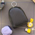 کیف هندزفری و خرده ریز چرمی مشکی پوست ماری جاکلیدی دار