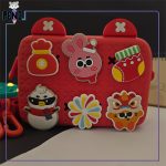 کیف سیلیکونی کراکس اکسسوری دار قرمز