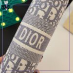 فلاسک بدنه چرمی درجه دار صافی دار طرح برند دیور طوسی