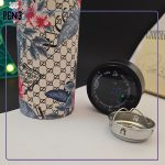 فلاسک بدنه چرمی درجه دار صافی دار طرح برند گوچی گلدار